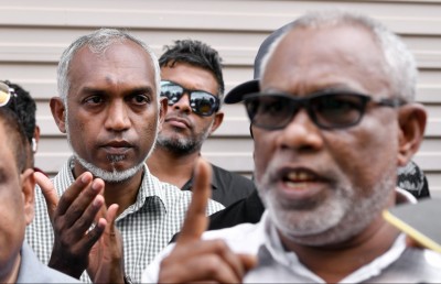 ޔާމީނާއި މުއިއްޒުގެ މެދުގައި އަބްދުއްރަހީމްގެ ނާޒުކް ވަގުތުކޮޅެއް!