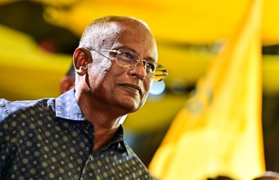 އަދީބާއި ޒިޔަތު މިނިވަންކުރުން: ވެރިކަމުގެ ސިއްކަ މިޖެހެނީ ވަރަށް ގޯސްކޮށް!