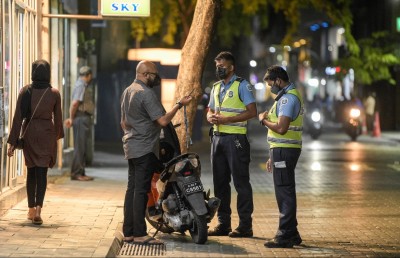 ކޮވިޑް ކޭސްތައް އެއްވަރެއްގައި