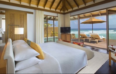 ކެނެޑާ ދެމަފިރިއަކު ރާއްޖޭގައި އެއް އަހަރުުގެ ޗުއްޓީއެއްގައި