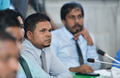 ބަހަނާތައް ހައްދުން ނެއްޓި، ނަޝީދުގެ އިތުބާރު ގެއްލެނީ!