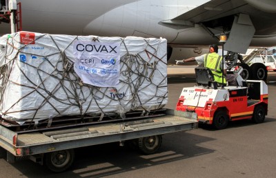 ކޮވެކްސްގެ ފުރަތަމަ ޝިޕްމަންޓް މާދަމާ ލަންކާ އަށް