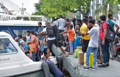 ޑިސެމްބަރުގެ ބޮޑު ޗުއްޓީ މާޒީ އަށް