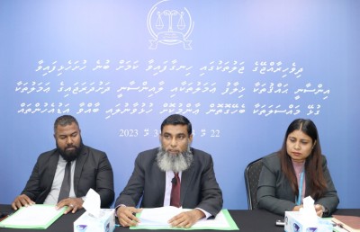 ބޮޑެތި ތުހުމަތުތަކާ އެކު އިންތިގާލީ އިންސާފުގެ އޮމްބަޑްސްޕާސަން ޖިހާދާ އިސްތިއުފާ ދެއްވައިފި