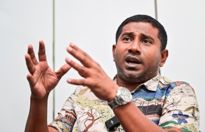 8 އަހަރު: ބައްސާމް ކިންގު ހައްދާފައި ކުލަބުތަކުން ނެށީ!