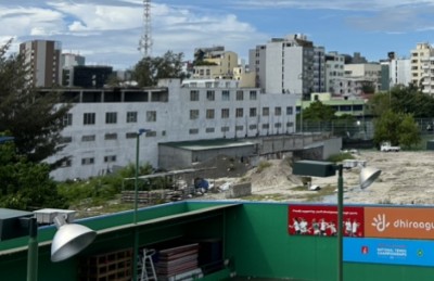 ފުޓުބޯޅައިގެ ތަރައްގީ އަށް ފެށި މަޝްރޫއުތައް ޚަރާބުވެ "ގުދަންކޮށްފައި"