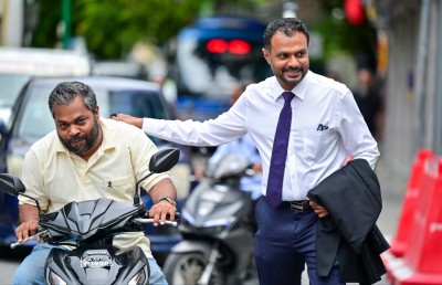 އާ ރައީސް ހުވާކުރުމާއި ބަޖެޓްގެ މަސައްކަތް ހުއްޓޭ ގޮތަށް ގަވާއިދު މާނަ ނުކުރެވޭނެ: ސުޕްރީމް ކޯޓު