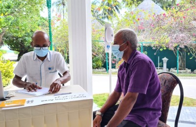 ޓޫރިޒަމް ދާއިރާގެ 8،800 މުވައްޒަފުންނަށް ވެކްސިން ދީފި