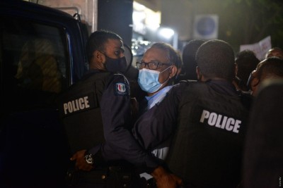 ކޮވިޑް ޖެހޭ މީހުން ގިނަވެއޭ ކިޔައިގެން އުޅެނީ ބިރުދައްކަން، މުޒާހަރާތައް ކުރިއަށް ގެންދާނަން: އަދުރޭ