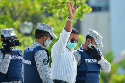 ޔާމީނުގެ ވަކީލުންގެ ބައްދަލުވުމަށް ހުރަސްއަޅާ ވާހަކަ ކަރެކްޝަންސް އިން ދޮގުކޮށްފި
