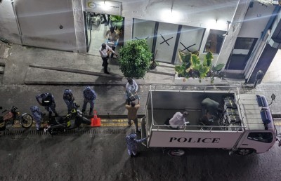 އެތައް ގަޑިއިރެއްގެ އޮޕަރޭޝަނަކަށް ފަހު ފުލުހުން އާރުޑީސީން ގިނަ ހެކިތަކެއް ގެންގޮސްފި