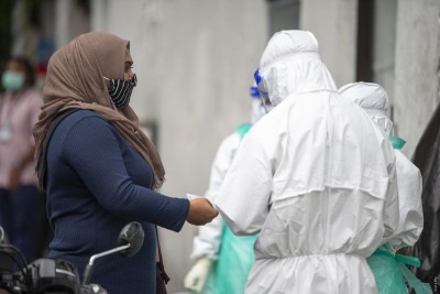 ރާއްޖެއިން ޕޮޒިޓިވްވީ މީހުންގެ އަދަދު 5000 އިން މައްޗަށް