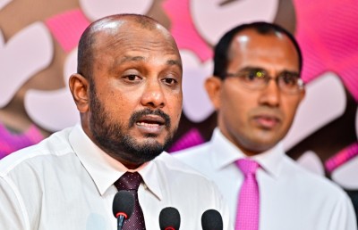 ތޮލާލް މަގާމުން އެކަހެރިވެ، ހީނާ އިސްތިއުފާ ދެއްވާފައިވާ ކަމަށް ޔާމީންގެ ކޮމިޓީން ހެދީ ދޮގު!