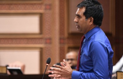 ކޮވިޑް މެނޭޖްކުރަން ވަސީލަތް މިހާރު ހުންނާނެ، ވިޔަފާރިއަށް ފަހިވާން ޖެހޭ: ނަޝީދު