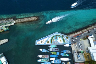 އުޅަނދަކުން ގަވާއިދާ ޚިލާފަށް މާލެއަށް މީހަކު ފާބައިފިނަމަ ކެޕްޓަން ޖޫރިމަނާ ކުރަނީ