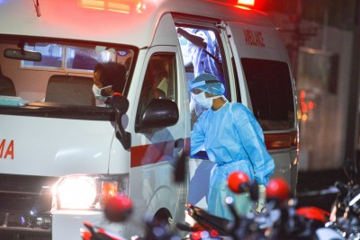 އައިސީޔޫގައި 10 މީހުން، ދެމީހުން ވެންޓިލޭޓަރުގައި