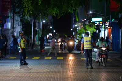 ކުރީގެ ހުއްދަ ބޭނުންކޮށްގެން ކާފިއުވަގުުތު ބޭރުގައި ނޫޅެވޭނެ: ޕޮލިސް