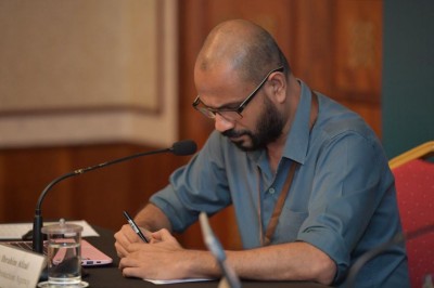 ކޮންޓެކްޓުންގެ އަދަދު މަދުވެއްޖެ، އެކަމަކު ހިތްހަމަ ޖެހުމެއް ނެތް