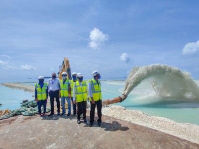 ގުރައިދޫ ބިން ހިއްކުމާއި ގޮނޑުދޮށް ހިމާޔަތް ކުރުމުގެ މަޝްރޫއު ފަށައިފި
