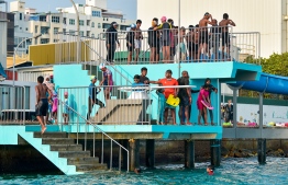 މާލޭ ފަތާ ޓްރެކަށް ސްލައިޑެއް: ސަޕޯޓް ވަރަށް ބޮޑު