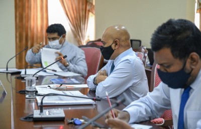2021 ނިމުމުގެ ކުރިން މިނިމަމް ވޭޖް ތަންފީޒު ކުރަން ޖެހޭގޮތަށް ކޮމިޓީއިން ފާސްކޮށްފި
