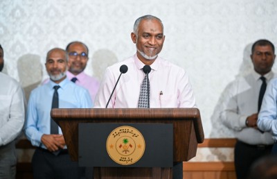 ރަޖިސްޓްރީއާ މެދު ގާނޫނީ ސުވާލު އޮތަސް ގޯތި އަތެއްނުލާނަން: ރައީސް