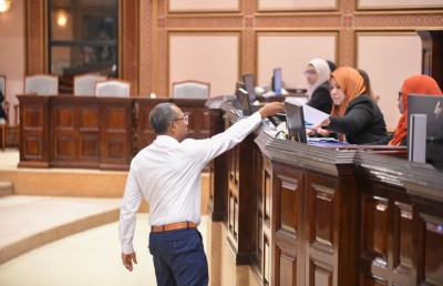 އީވާ މަގާމުން ދުރުކުރުމުގެ ވޯޓުގެ ކުރިން އިސްތިއުފާ ދެއްވައިފި