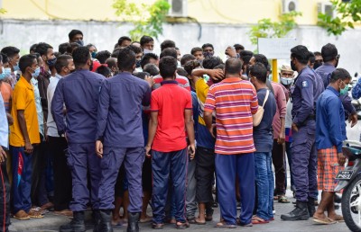 މުވައްޒަފުން ހަޅުތާލުކުރުން ހަނިކުރި ގަވާއިދު ގާނޫނުއަސާސީއާ ހިލާފު، އެކަމަކު ހަ މަސް ވަންދެން އަމަލުކުރެވޭނެ: ހައި ކޯޓް