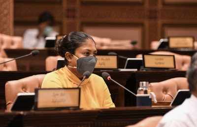 ރިޒޯޓު މުވައްޒަފުންނަށް "ނައިޓަށް" ދެވޭގޮތަށް ވަޒީފާއާ ބެހޭ ގާނޫނު އިސްލާހު ކޮށްފި