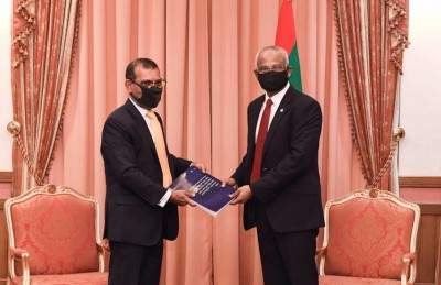 މަޖިލީހަށް ޖަވާބުދާރީވާ ވެރިކަމުގެ ނިޒާމެއް އޮންނަން ޖެހޭ ކަން ރައީސް ގަބޫލު ކުރައްވާ: ނަޝީދު