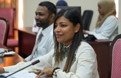 ފަސްޓްލޭޑީއަށް ހާއްސަ އުސޫލެއް ނުހަދަން، އެހެން މީހުންނަށް ވެސް އެ ފުރުސަތު ދެން: ސީއެސްސީ