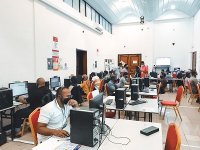 "1676"، ކޮވިޑް ހޮޓްލައިންގެ ނުފެންނަ ފަޅި!