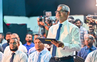 މާކިއުރީ ހިމެނޭ އާލާތްތައް ބޭނުންކުރުން ހުއްޓާލާ މުއާހަދާ އަށް އަމަލުކުރަން މަޖިލީހުގެ ލަފާ ހޯދަނީ
