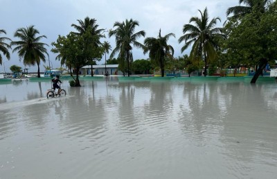 ހިންމަފުށީގައި ފެން ބޮޑުވެ ބައެއް ގެތަކަށް ގެއްލުން ވެއްޖެ