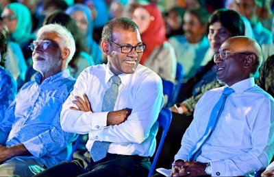 ނަޝީދު "ވަރުބައްޔެއް ނުވާނެ، އެނބުރި އަންނާނެ"!