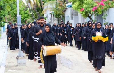 43 އަހަރުގެ ހިދުމަތަށްފަހު ސުލްތާނާ މިސްގެ ވަދާއީ ސަލާން؛ އެންމެން ރޮއްވާލައިފި