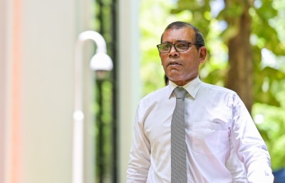 ނަޝީދު ސިޔާސީ ކަންކަމުން މި ވަގުތަށް ދުރަށް ޖެހިވަޑައިގެންފި