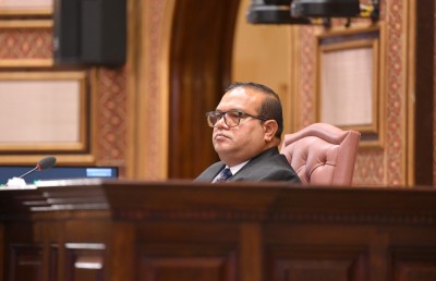 ވަޒީރުންނާ ސުވާލުކުރުން ގާނޫނަށް އަސްލަމް ފެއްތެވެމުން އެމްޑީޕީ މެމްބަރުންގެ ނުރުހުން!