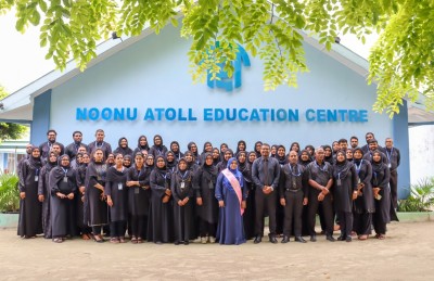 43 އަހަރުގެ ހިދުމަތަށްފަހު ސުލްތާނާ މިސްގެ ވަދާއީ ސަލާން؛ އެންމެން ރޮއްވާލައިފި