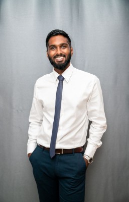 ޒުވާނުންގެ އަޑާ އެކު ހޮޅުދޫ ދާއިރާ އަށް ނައްވާރު