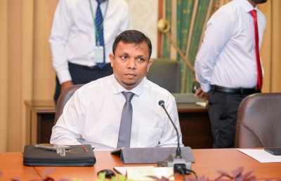 ކުރީ ސަރުކާރުން ބަދަލު ދޭން ނިންމި މައްސަލަތައް ރިވިއު ކުރަނީ