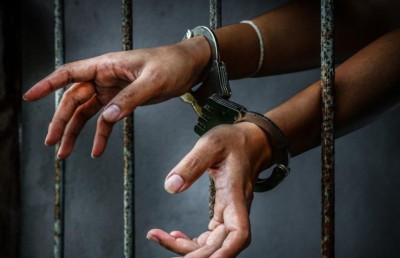 ޖަލުގެ ގައިދީންތަކެއް ހަޅުތާލެއްގައި، ކަރެކްޝަނުން މައްސަލަ ބަލަނީ!