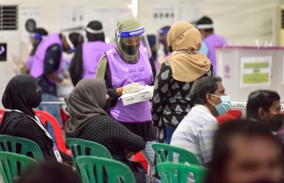 ކޮވިޑްގެ ހަނދާން ނެތް ކަހަލަ، ވޯޓު ލާން ގޮސް ވާހަކައިގައި!