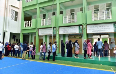 ކަރަންޓީނު މީހުން ވޯޓުލާން ދާން، ޓެކްސީ/ ބަހަށް ނޭރޭނެ