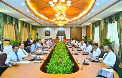ރައީސާއި ނައިބު އަދި ވަޒީރުންގެ މުސާރަ ބޮޑުކުރަން ރައީސް ބޭނުންފުޅެއް ނޫން