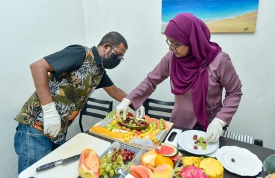 ހަފުލާތަކުގެ ސަގާފަތް ބަދަލުކޮށްލަައިފާނެ ދެމަފިރިން