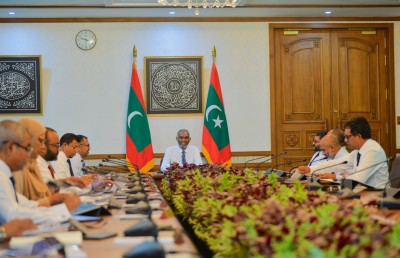 ބޭރުގައި ކިޔަވާކުދިންގެ ކާޑު ލިމިޓު ބޮޑުކުރުމަކީ ފުރަތަމަ މަރުހަލާ: ސަރުކާރު
