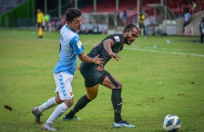 އީގަލްސް - އަބަހާނީ މެޗު ފަސްކޮށް، ނިއުޓްރަލް ދަނޑެއް ހޯދަނީ