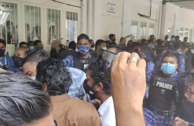 ވޯޓު ފޮށިތަކެއް އަލުން ގުނުމާ ދިމާކޮށް ހަމަނުޖެހުމެއް