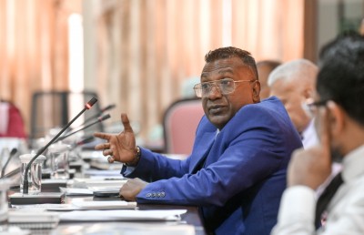 އެއް މިލިއަން ޑޮލަރު އަނބުރާ ނުދޭތީ ޖާބިރާ ދެކޮޅަށް ދައުވާ ކުރުމުން ފައިސާ ދައްކައިފި